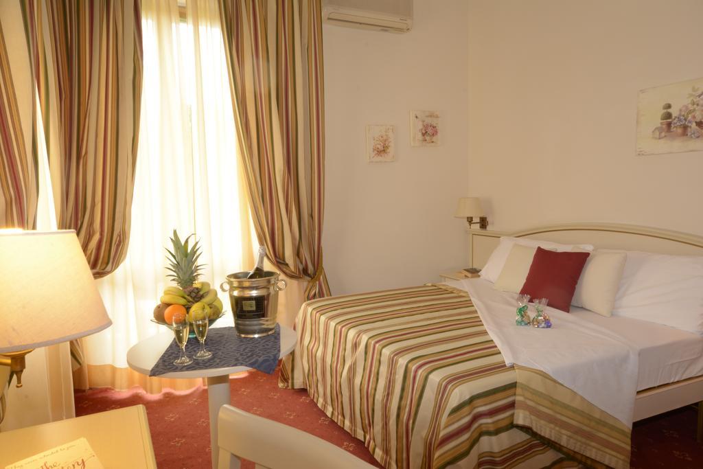 Hotel President Chianciano Terme Szoba fotó