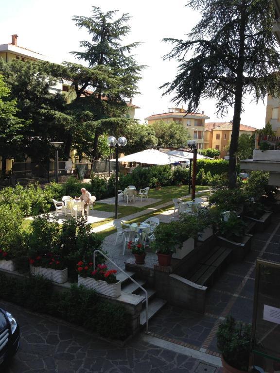 Hotel President Chianciano Terme Kültér fotó